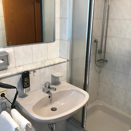 Hotell Faller 3*