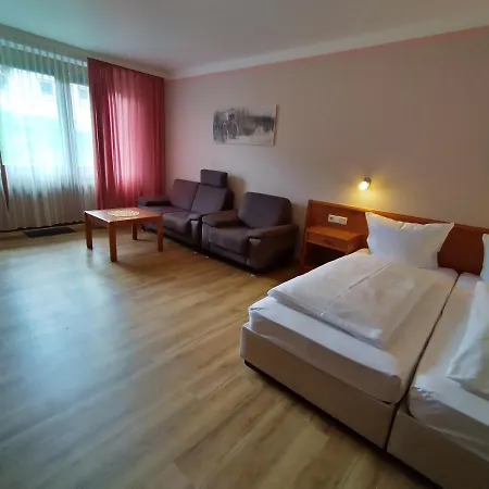 Hotell Faller 3*
