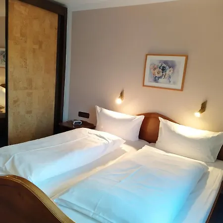 Faller Hotel 3*